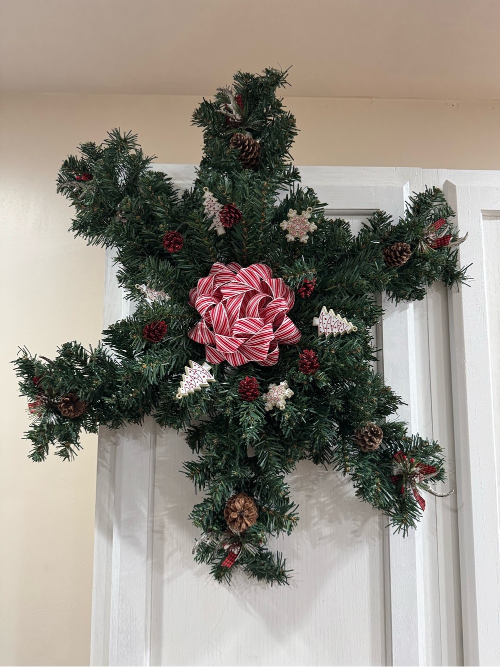 Festive Pine Star Holiday Wreath with Candy-Stripe Bow - Green and Red
